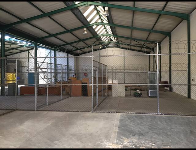 1,260M² FACTORY TO LET IN PAROW INDUSTRIAL